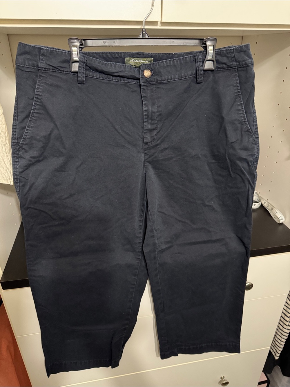 Eddie Bauer Dark Navy Cotton Capri Pants